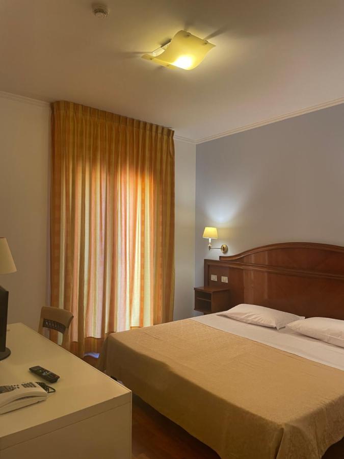 Hotel La Lampara Reggio Calabria Exterior photo
